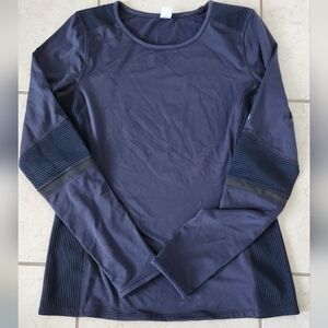 GAP Fit Dark Blue Top